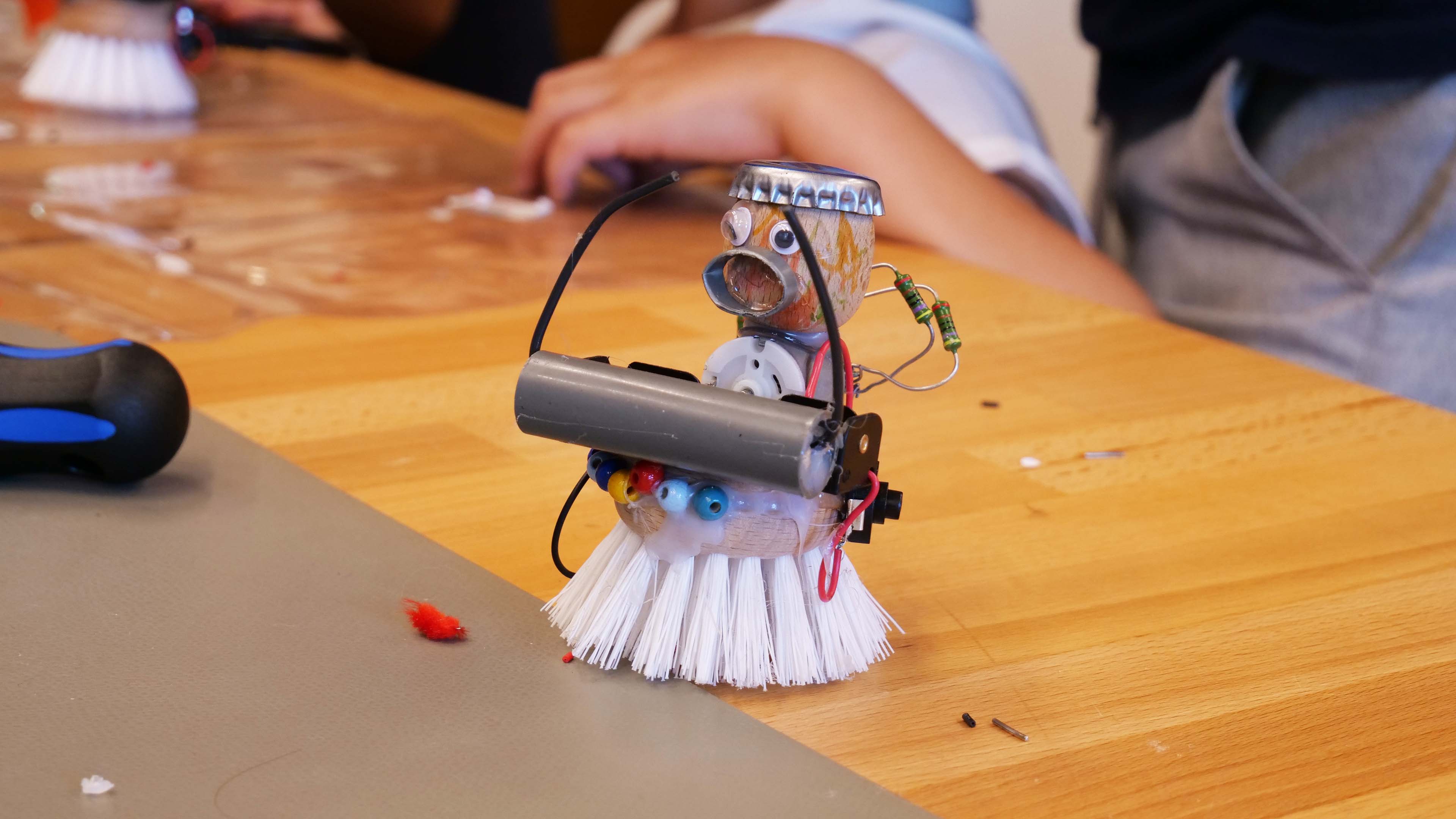 Familientüfteln im MACHwerk Familientüfteln IV/2024 Kalender